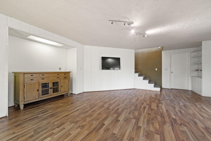 6466 Thorncrest, ROCKFORD, Illinois 61109, 4 Bedrooms Bedrooms, ,3 BathroomsBathrooms,House,For Sale,Thorncrest,202600783