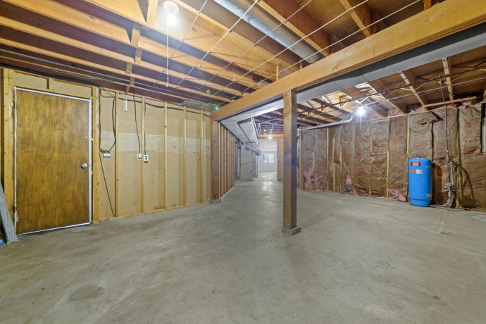 6466 Thorncrest, ROCKFORD, Illinois 61109, 4 Bedrooms Bedrooms, ,3 BathroomsBathrooms,House,For Sale,Thorncrest,202600783