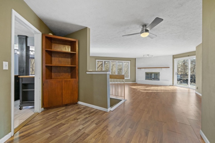 6466 Thorncrest, ROCKFORD, Illinois 61109, 4 Bedrooms Bedrooms, ,3 BathroomsBathrooms,House,For Sale,Thorncrest,202600783