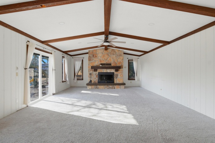 13831 Prairie Center, MORRISON, Illinois 61270, 5 Bedrooms Bedrooms, ,2 BathroomsBathrooms,House,For Sale,Prairie Center,202600784