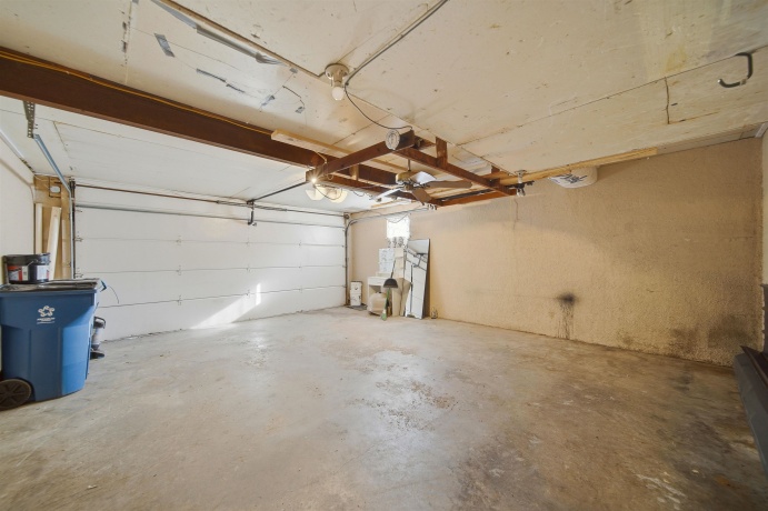 13831 Prairie Center, MORRISON, Illinois 61270, 5 Bedrooms Bedrooms, ,2 BathroomsBathrooms,House,For Sale,Prairie Center,202600784