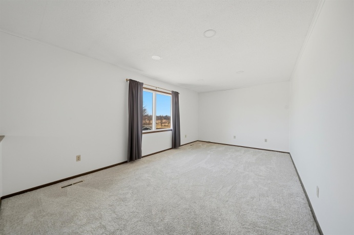 13831 Prairie Center, MORRISON, Illinois 61270, 5 Bedrooms Bedrooms, ,2 BathroomsBathrooms,House,For Sale,Prairie Center,202600784