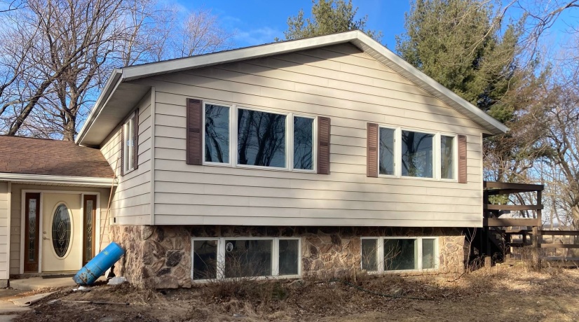 602 29th Rd, LaSalle, Illinois 61301, 6 Bedrooms Bedrooms, ,3 BathroomsBathrooms,House,For Sale,29th Rd,202600785