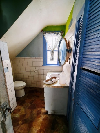 1020 Oak, FREEPORT, Illinois 61032, 5 Bedrooms Bedrooms, ,2 BathroomsBathrooms,House,For Sale,Oak,202600790