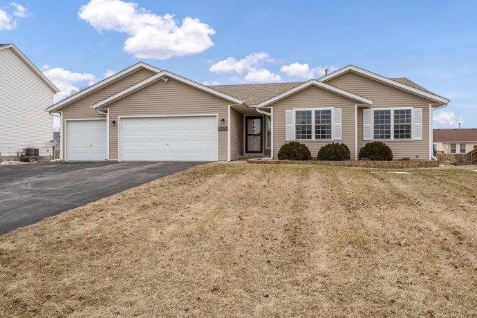 15549 Bryden, SOUTH BELOIT, Illinois 61080, 4 Bedrooms Bedrooms, ,3 BathroomsBathrooms,House,For Sale,Bryden,202600797