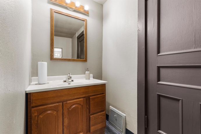 702 Cambridge, ROCKFORD, Illinois 61102, ,House,For Sale,Cambridge,202600799