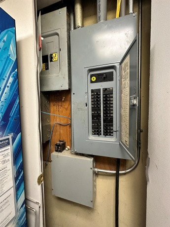 102-106 Railraod, LENA, Illinois 61048, ,Business W/ Real Estate,For Sale,Railraod,202600800