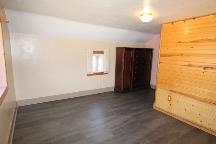 17896 Skunk Hollow, MOUNT CARROLL, Illinois 61053, 3 Bedrooms Bedrooms, ,1 BathroomBathrooms,House,For Sale,Skunk Hollow,202600804