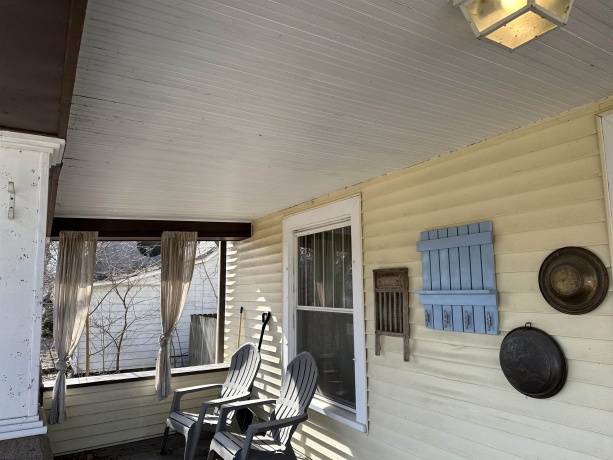 515 BURLINGTON, SAVANNA, Illinois 61074, 3 Bedrooms Bedrooms, ,1 BathroomBathrooms,House,For Sale,BURLINGTON,202600809