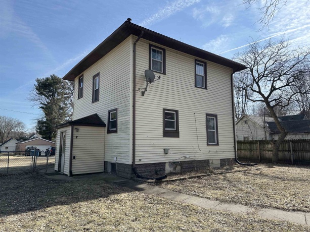 515 BURLINGTON, SAVANNA, Illinois 61074, 3 Bedrooms Bedrooms, ,1 BathroomBathrooms,House,For Sale,BURLINGTON,202600809