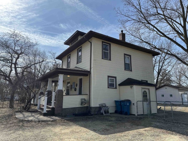 515 BURLINGTON, SAVANNA, Illinois 61074, 3 Bedrooms Bedrooms, ,1 BathroomBathrooms,House,For Sale,BURLINGTON,202600809