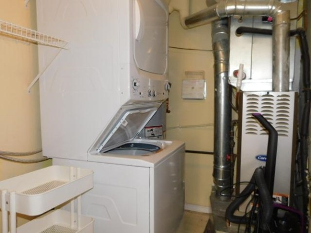 524 Triton, ROCKFORD, Illinois 61107, 2 Bedrooms Bedrooms, ,1 BathroomBathrooms,Condominium,For Sale,Triton,202600810