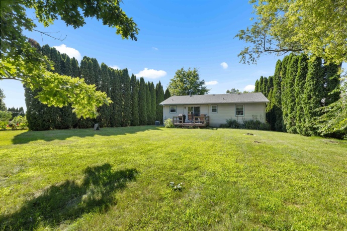 104 Deerpath, POPLAR GROVE, Illinois 61065, 3 Bedrooms Bedrooms, ,2 BathroomsBathrooms,House,For Sale,Deerpath,202504437