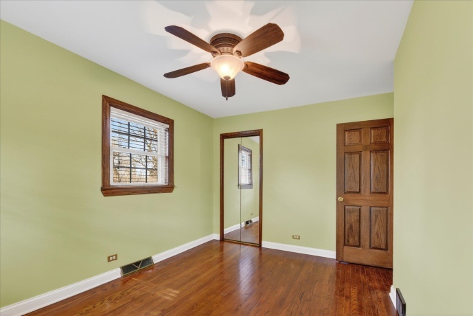 2810 Brentwood, MCHENRY, Illinois 60050, 3 Bedrooms Bedrooms, ,2 BathroomsBathrooms,House,For Sale,Brentwood,202600811