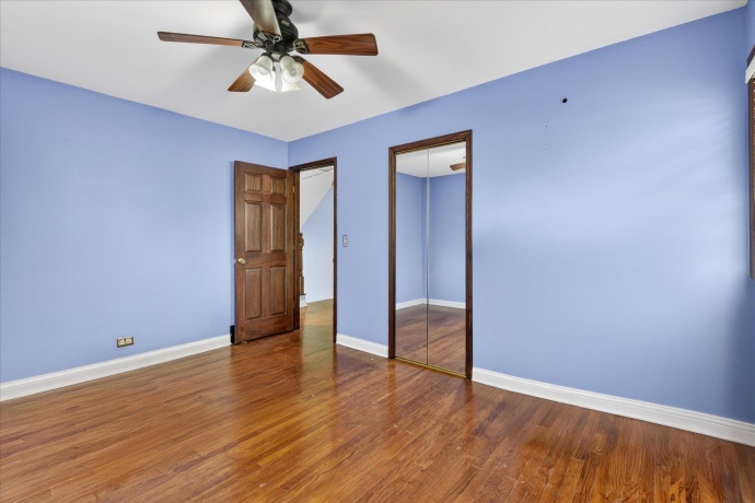 2810 Brentwood, MCHENRY, Illinois 60050, 3 Bedrooms Bedrooms, ,2 BathroomsBathrooms,House,For Sale,Brentwood,202600811