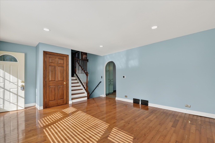 2810 Brentwood, MCHENRY, Illinois 60050, 3 Bedrooms Bedrooms, ,2 BathroomsBathrooms,House,For Sale,Brentwood,202600811