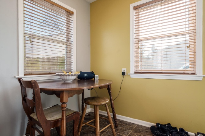 2212 Colorado, ROCKFORD, Illinois 61108, 3 Bedrooms Bedrooms, ,1 BathroomBathrooms,House,For Sale,Colorado,202600812