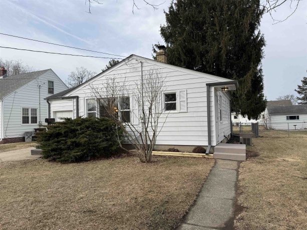 2122 Church, ROCKFORD, Illinois 61103, 2 Bedrooms Bedrooms, ,1 BathroomBathrooms,House,For Sale,Church,202600815