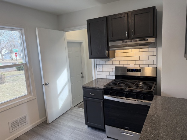 2122 Church, ROCKFORD, Illinois 61103, 2 Bedrooms Bedrooms, ,1 BathroomBathrooms,House,For Sale,Church,202600815