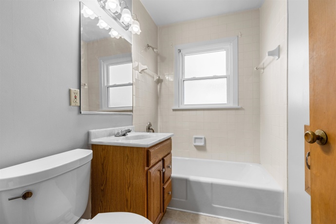 2025 24TH, ROCKFORD, Illinois 61108, 2 Bedrooms Bedrooms, ,1 BathroomBathrooms,House,For Sale,24TH,202600819