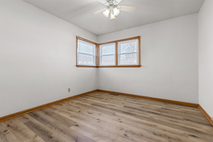 2025 24TH, ROCKFORD, Illinois 61108, 2 Bedrooms Bedrooms, ,1 BathroomBathrooms,House,For Sale,24TH,202600819