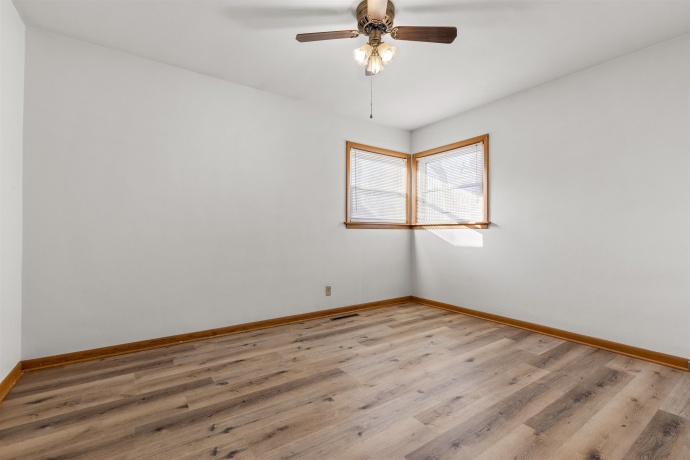 2025 24TH, ROCKFORD, Illinois 61108, 2 Bedrooms Bedrooms, ,1 BathroomBathrooms,House,For Sale,24TH,202600819