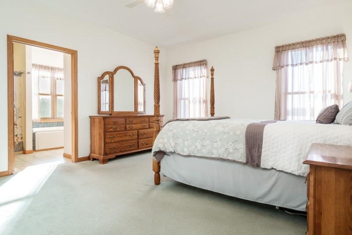 19905 State Line, HARVARD, Illinois 60033, 3 Bedrooms Bedrooms, ,2 BathroomsBathrooms,House,For Sale,State Line,202600821