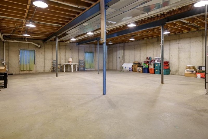 19905 State Line, HARVARD, Illinois 60033, 3 Bedrooms Bedrooms, ,2 BathroomsBathrooms,House,For Sale,State Line,202600821