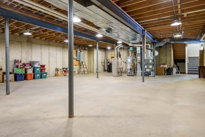 19905 State Line, HARVARD, Illinois 60033, 3 Bedrooms Bedrooms, ,2 BathroomsBathrooms,House,For Sale,State Line,202600821