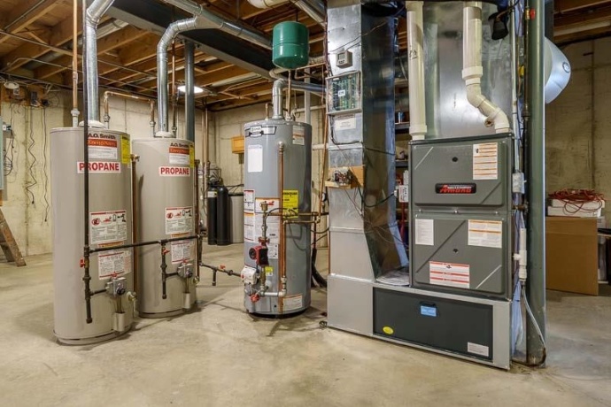 19905 State Line, HARVARD, Illinois 60033, 3 Bedrooms Bedrooms, ,2 BathroomsBathrooms,House,For Sale,State Line,202600821