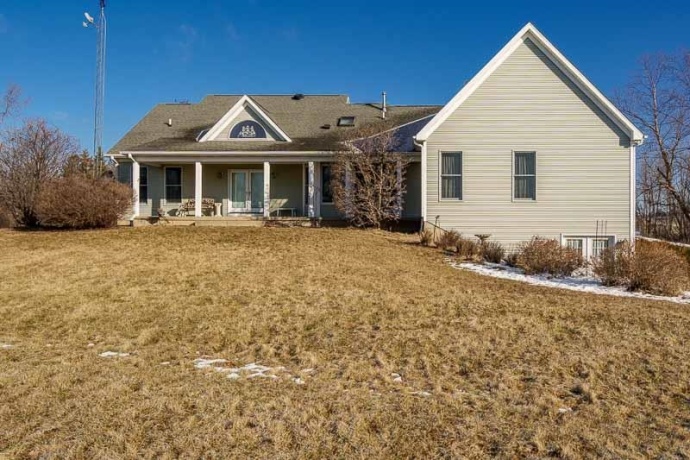 19905 State Line, HARVARD, Illinois 60033, 3 Bedrooms Bedrooms, ,2 BathroomsBathrooms,House,For Sale,State Line,202600821