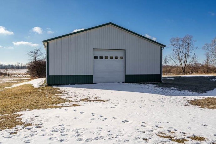 19905 State Line, HARVARD, Illinois 60033, 3 Bedrooms Bedrooms, ,2 BathroomsBathrooms,House,For Sale,State Line,202600821