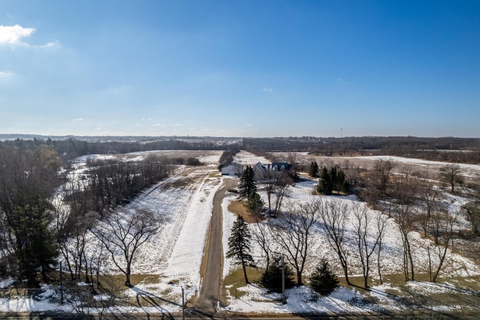 19905 State Line, HARVARD, Illinois 60033, 3 Bedrooms Bedrooms, ,2 BathroomsBathrooms,House,For Sale,State Line,202600821