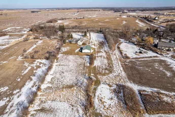 19905 State Line, HARVARD, Illinois 60033, 3 Bedrooms Bedrooms, ,2 BathroomsBathrooms,House,For Sale,State Line,202600821