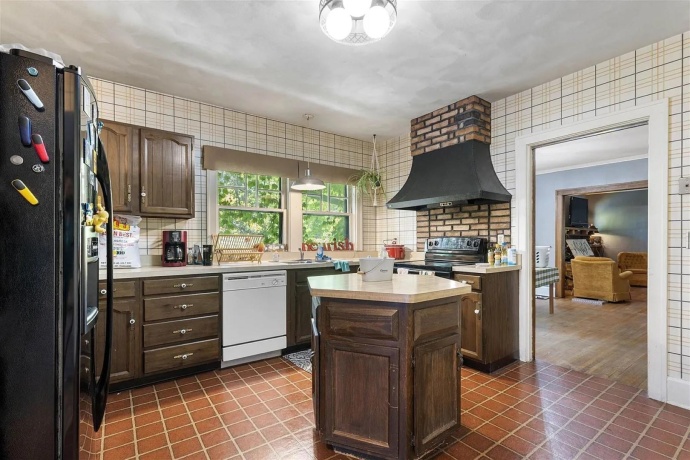 224 Prospect, ROCKFORD, Illinois 61107, ,2 Units,For Sale,Prospect,202600826