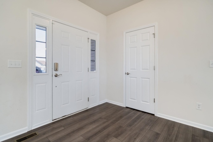 429 Dekalb, MAPLE PARK, Illinois 60151, 3 Bedrooms Bedrooms, ,2 BathroomsBathrooms,House,For Sale,Dekalb,202600836