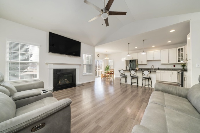 429 Dekalb, MAPLE PARK, Illinois 60151, 3 Bedrooms Bedrooms, ,2 BathroomsBathrooms,House,For Sale,Dekalb,202600836