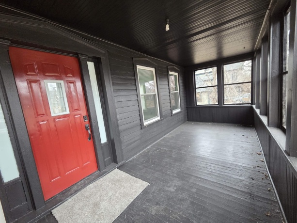 313 6th, DIXON, Illinois 61021, 3 Bedrooms Bedrooms, ,2 BathroomsBathrooms,House,For Sale,6th,202600838