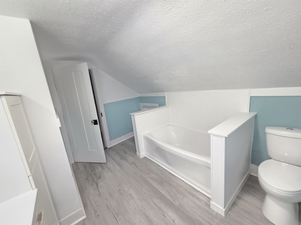 313 6th, DIXON, Illinois 61021, 3 Bedrooms Bedrooms, ,2 BathroomsBathrooms,House,For Sale,6th,202600838