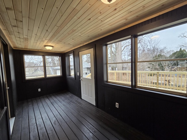 313 6th, DIXON, Illinois 61021, 3 Bedrooms Bedrooms, ,2 BathroomsBathrooms,House,For Sale,6th,202600838