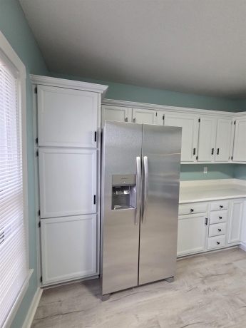 313 6th, DIXON, Illinois 61021, 3 Bedrooms Bedrooms, ,2 BathroomsBathrooms,House,For Sale,6th,202600838