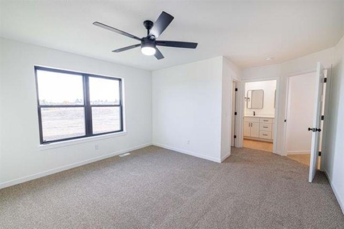 14192 Prairie Commons, SOUTH BELOIT, Illinois 61080, 4 Bedrooms Bedrooms, ,2 BathroomsBathrooms,House,For Sale,Prairie Commons,202600843