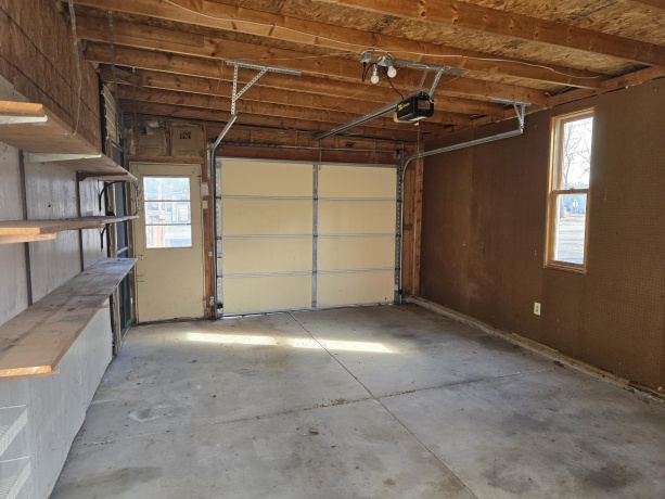 204 Pecatonica, WINNEBAGO, Illinois 61088, 3 Bedrooms Bedrooms, ,1 BathroomBathrooms,House,For Sale,Pecatonica,202600845