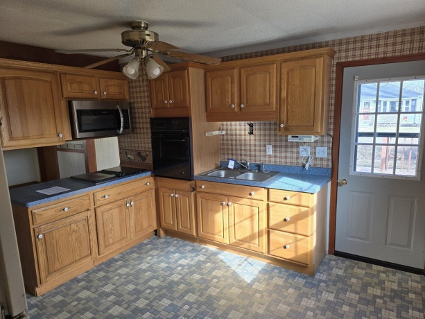 204 Pecatonica, WINNEBAGO, Illinois 61088, 3 Bedrooms Bedrooms, ,1 BathroomBathrooms,House,For Sale,Pecatonica,202600845