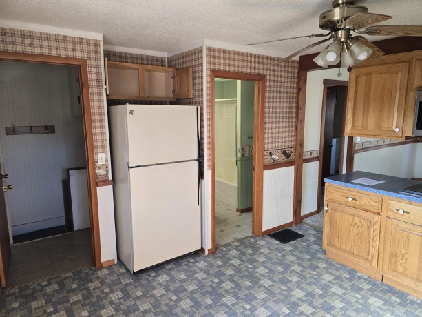 204 Pecatonica, WINNEBAGO, Illinois 61088, 3 Bedrooms Bedrooms, ,1 BathroomBathrooms,House,For Sale,Pecatonica,202600845