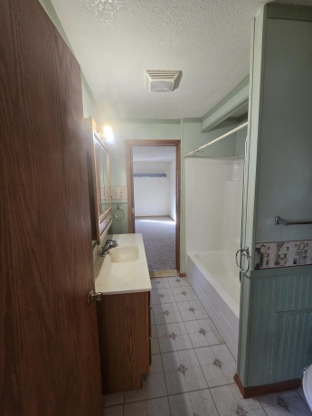 204 Pecatonica, WINNEBAGO, Illinois 61088, 3 Bedrooms Bedrooms, ,1 BathroomBathrooms,House,For Sale,Pecatonica,202600845