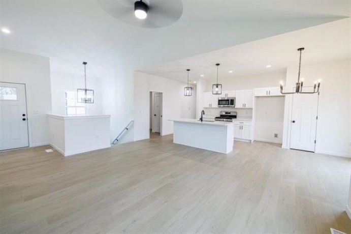 14212 Prairie Commons, SOUTH BELOIT, Illinois 61080, 3 Bedrooms Bedrooms, ,2 BathroomsBathrooms,House,For Sale,Prairie Commons,202600847