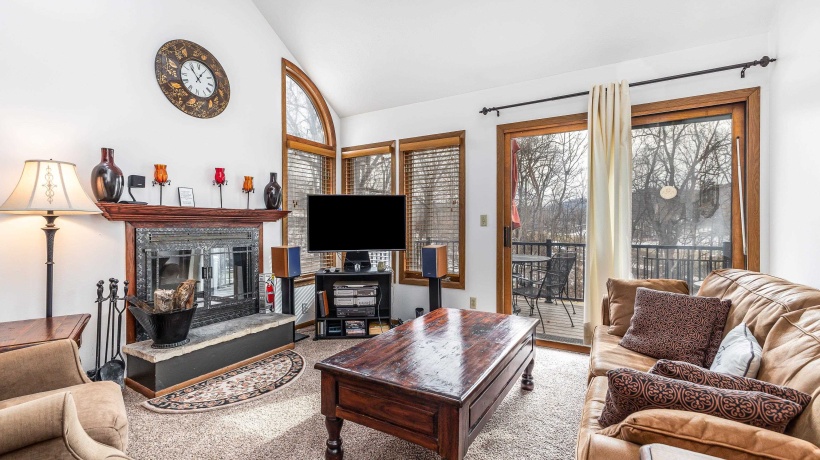 23 Oak Glen, GALENA, Illinois 61036, 2 Bedrooms Bedrooms, ,2 BathroomsBathrooms,Condominium,For Sale,Oak Glen,202600841