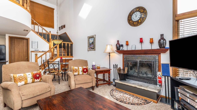 23 Oak Glen, GALENA, Illinois 61036, 2 Bedrooms Bedrooms, ,2 BathroomsBathrooms,Condominium,For Sale,Oak Glen,202600841