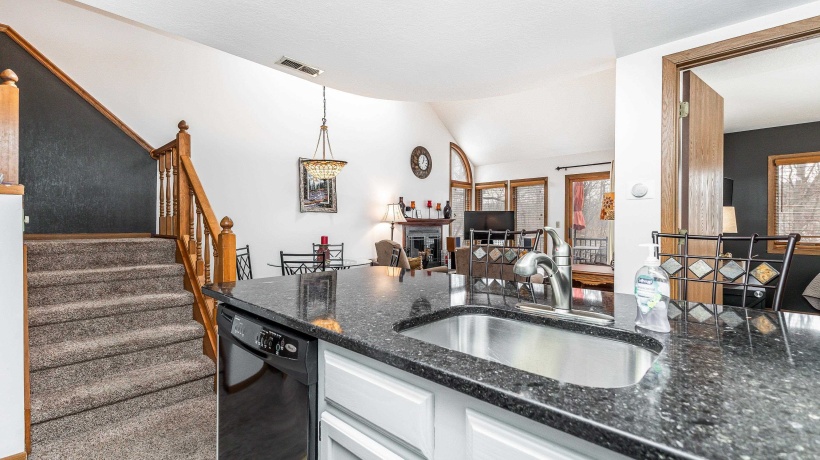 23 Oak Glen, GALENA, Illinois 61036, 2 Bedrooms Bedrooms, ,2 BathroomsBathrooms,Condominium,For Sale,Oak Glen,202600841